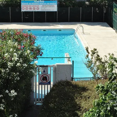 아파트 Refait A Neuf Avec Terrasse, Piscine, Parking Et Lave-linge - - Fr-1-307-249