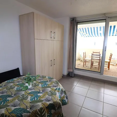 Refait A Neuf Avec Terrasse, Piscine, Parking Et Lave-linge - - Fr-1-307-249 Le Grau-du-Roi